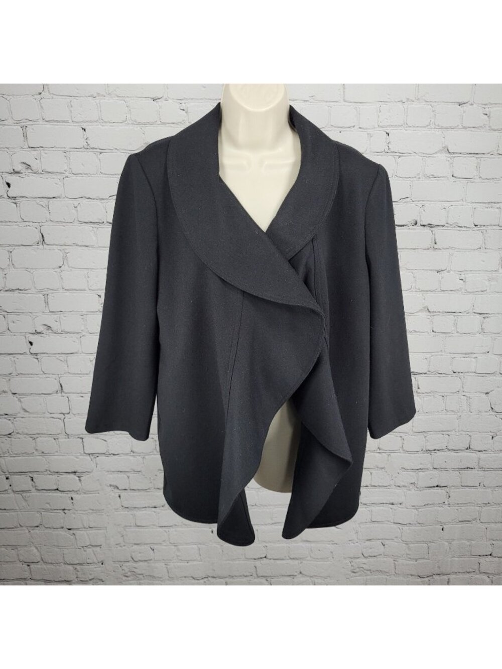 Carmen Marc Valvo Black Open Shawl Collar 3/4 Sleeve Stretch Jacket Size 10